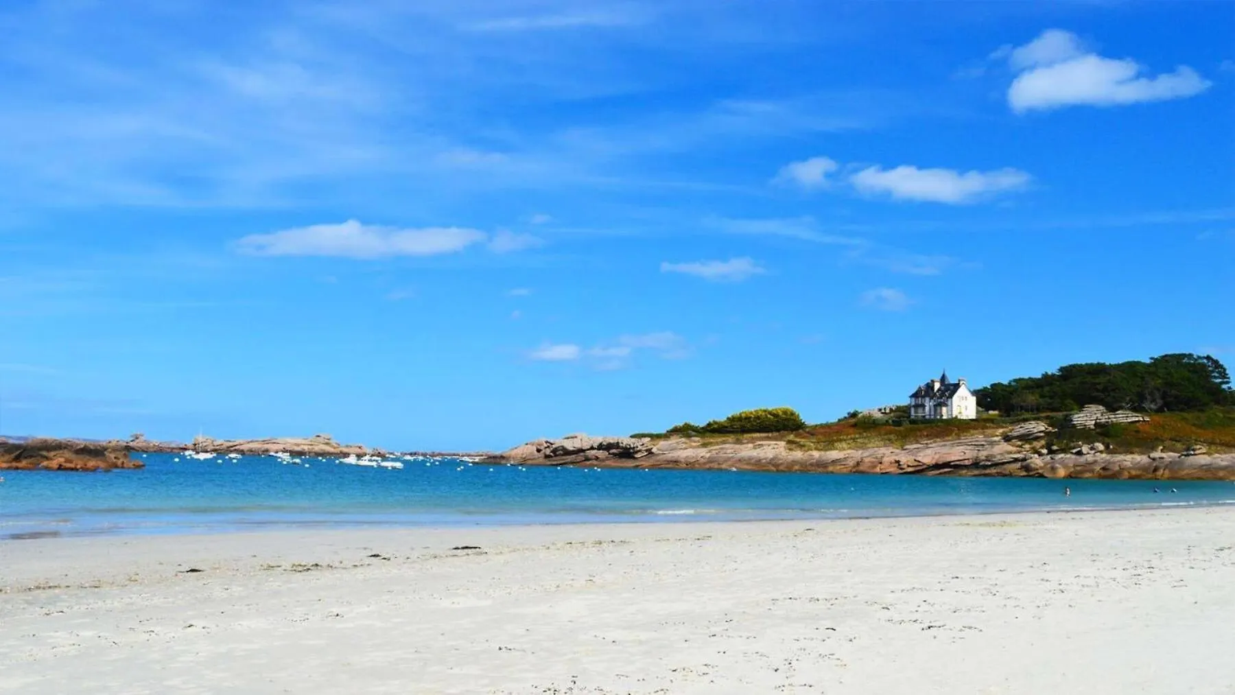 Apartment Residence C78-Tregastel - Guz Heol Maison Proche Plage De La Greve Blanche Mae-3744 France